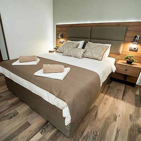 Hotel Gardenn Belgrado Buitenkant foto