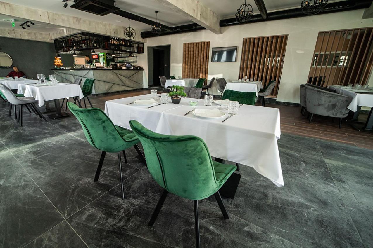 Hotel Gardenn Belgrado Buitenkant foto